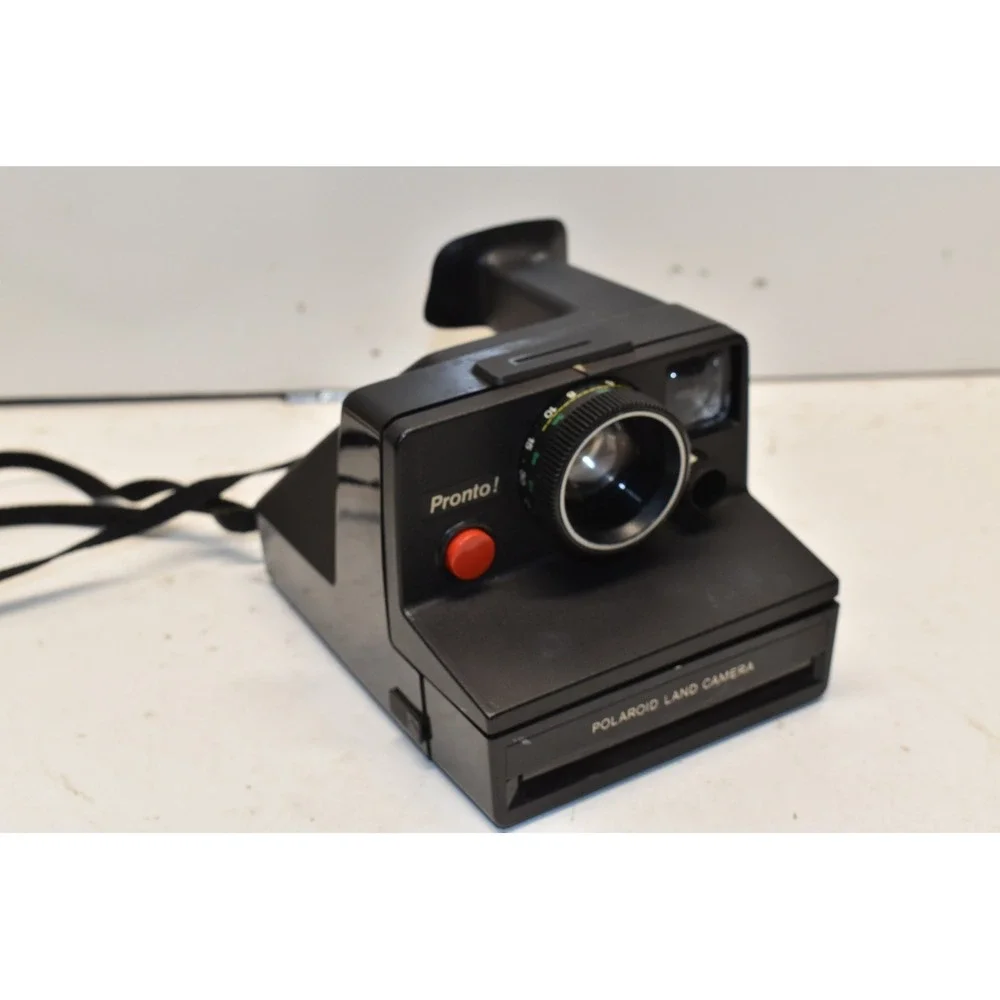 Polaroid Pronto! Land Camera Black Vintage SX-70‎ Instant Film Bundle